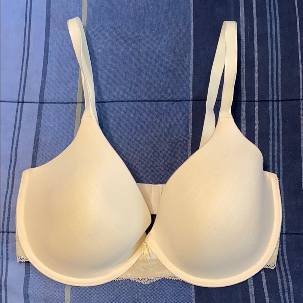 Contour bra